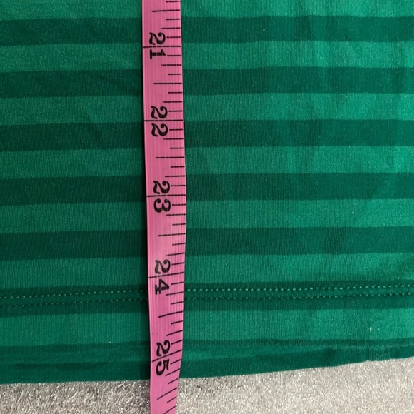 ❤️2/$30❤️[M]Kit and Ace Freesia Green Tank Top - Picture 6 of 8